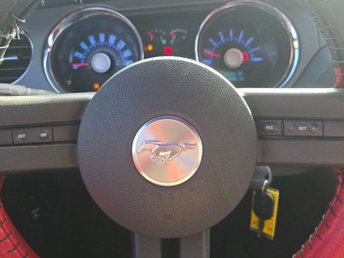 Used 2012 Ford Mustang GT image 25