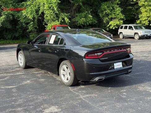 Used 2023 Dodge Charger SXT RWD image 3