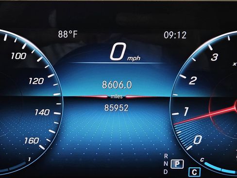 Used 2021 Mercedes-Benz GLE 350 w/ AMG Line Exterior image 13