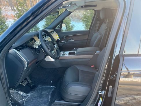 New 2026 Land Rover Range Rover Long Wheelbase SE image 9