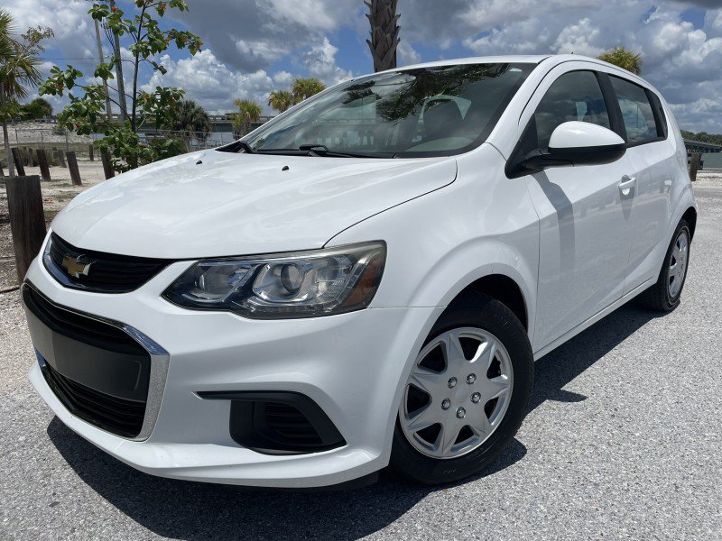 Used 2019 Chevrolet Sonic LT FWD image 30
