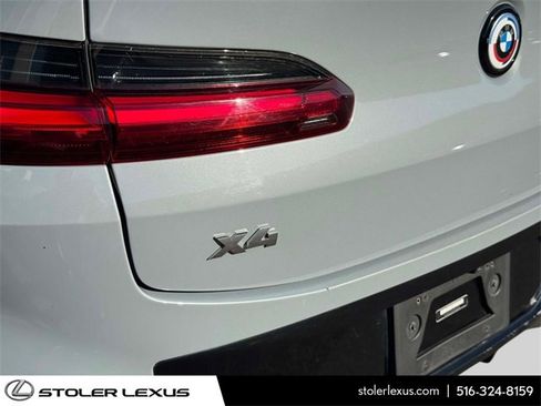 Used 2023 BMW X4 M40i w/ Premium Package image 12