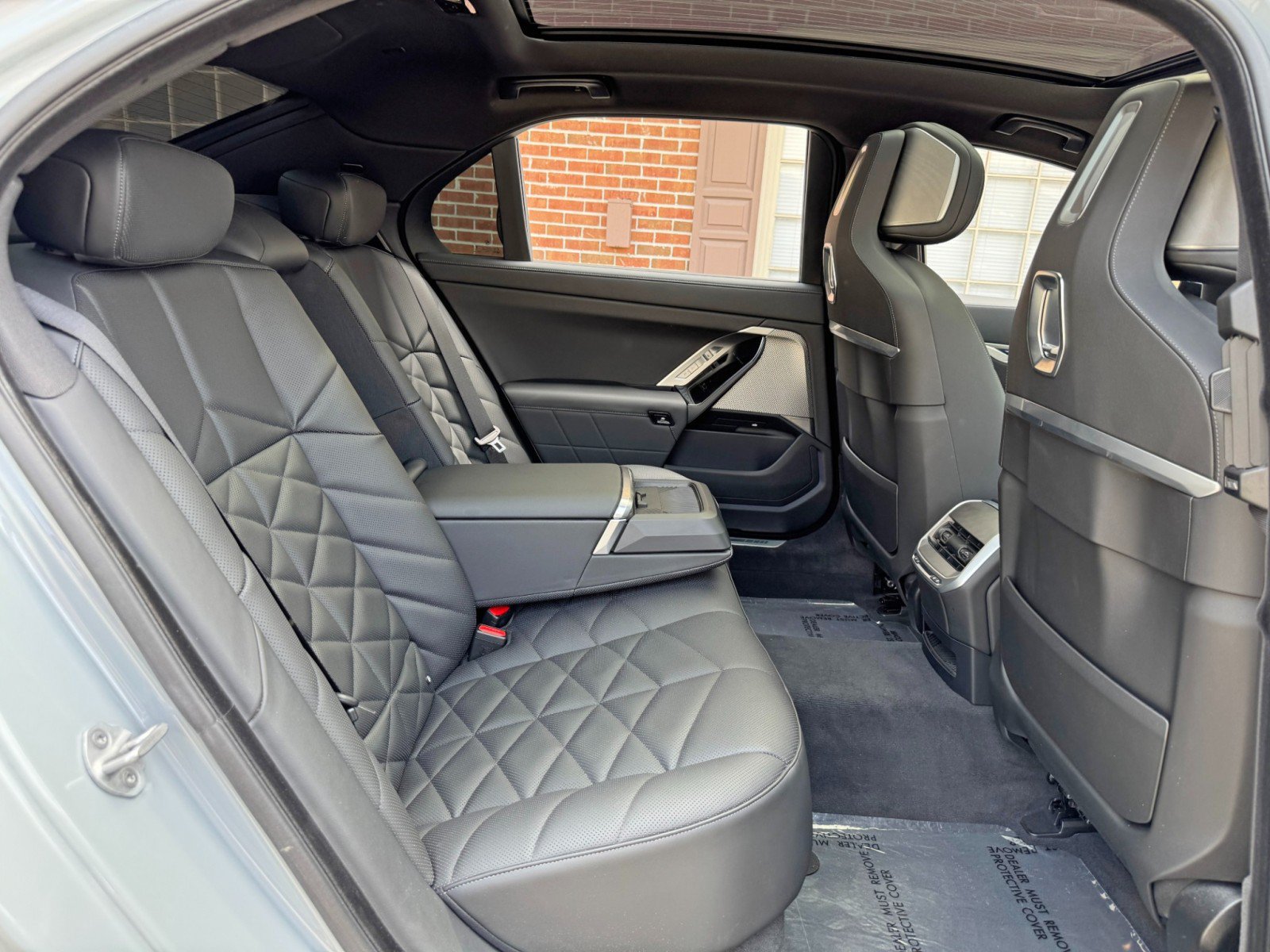 Used 2025 BMW 740i RWD image 51
