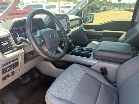 Used 2022 Ford F150 XLT w/ Equipment Group 302A High RWD image 9