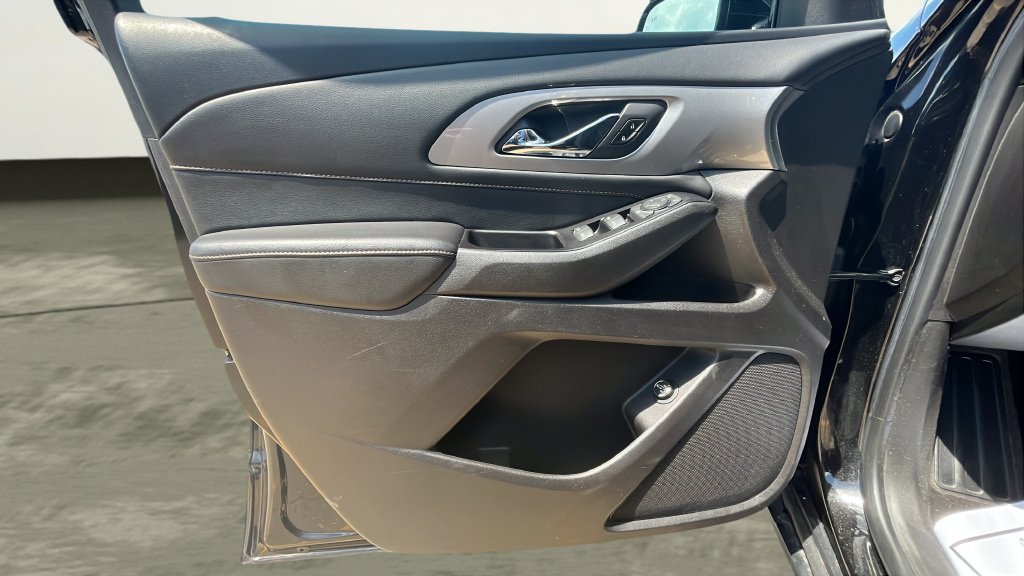 Used 2018 Chevrolet Traverse LT AWD/4WD image 15