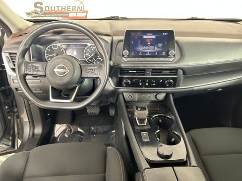 Used 2023 Nissan Rogue S image 17