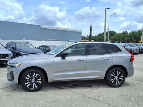 Certified 2024 Volvo XC60 B5 Core AWD/4WD image 4