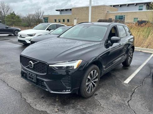Used 2024 Volvo XC60 B5 Core w/ Climate Package AWD/4WD image 3