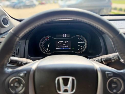 Used 2017 Honda Pilot EX-L image 18