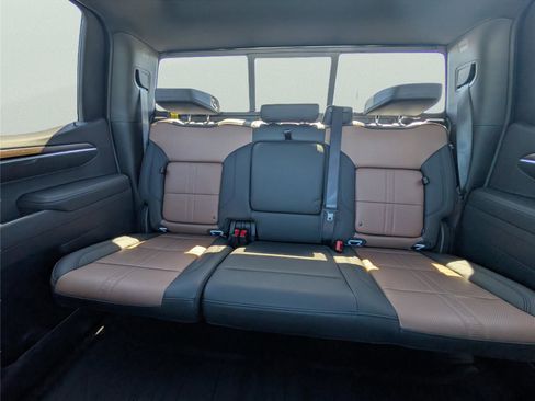 New 2026 Chevrolet Silverado 1500 High Country AWD/4WD image 25