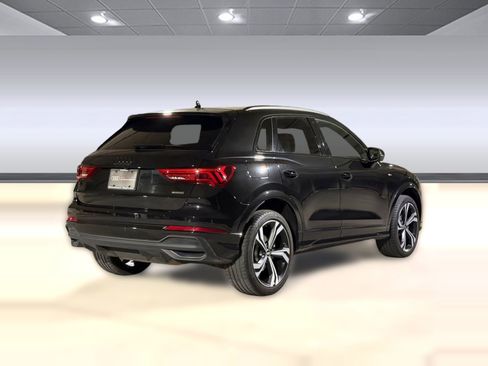 Used 2023 Audi Q3 2.0T Premium Plus w/ Premium Plus Package AWD/4WD image 9
