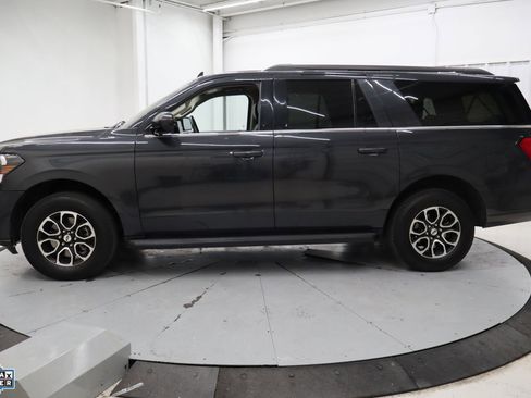 Used 2024 Ford Expedition Max XLT image 9