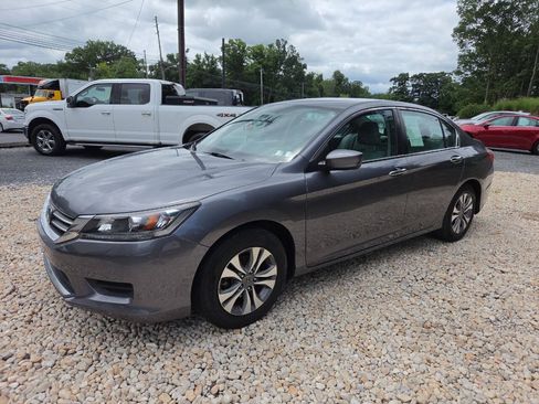 Used 2015 Honda Accord LX image 3