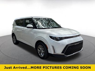 Used 2025 Kia Soul LX w/ LX Technology Package