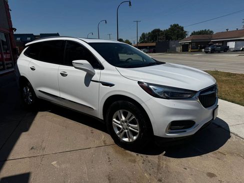 Used 2019 Buick Enclave Essence AWD/4WD image 9