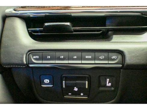 Used 2022 Cadillac Escalade Sport Platinum w/ Heavy-Duty Trailer Package image 44