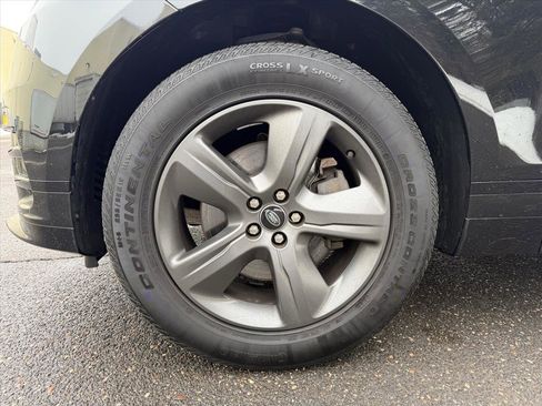 Used 2025 Land Rover Range Rover Velar Dynamic SE image 9