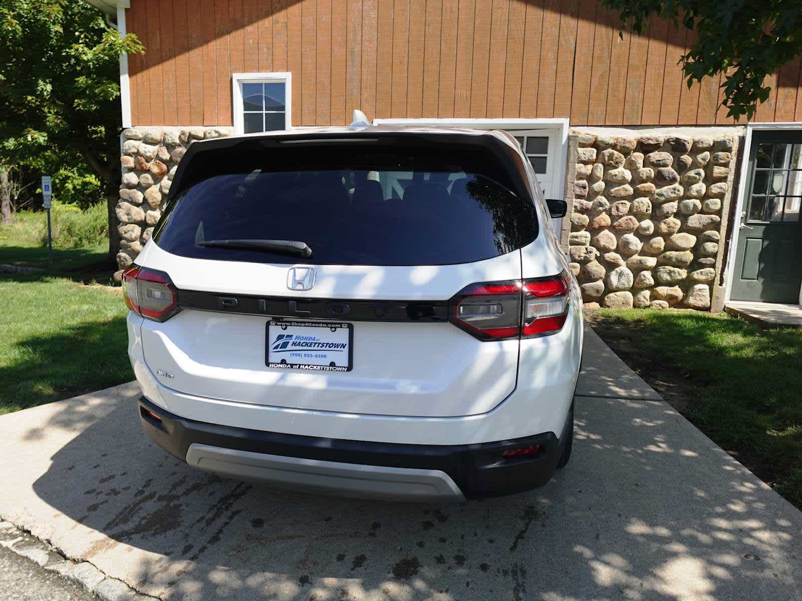 Certified 2024 Honda Pilot EX-L image 7