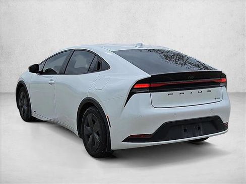 Used 2024 Toyota Prius LE image 7