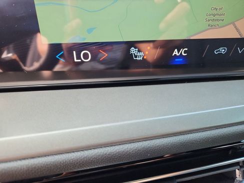 New 2025 Chevrolet Traverse LT w/ Driver Confidence Package image 20