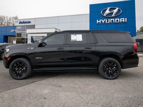 Used 2022 GMC Yukon XL AT4 w/ Max Trailering Package image 5