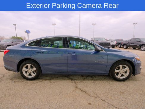 Used 2024 Chevrolet Malibu LT image 11