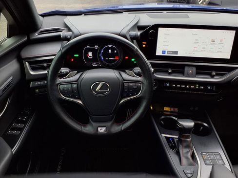 Used 2023 Lexus UX 250h F Sport image 14