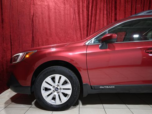 Used 2018 Subaru Outback 2.5i Premium image 5