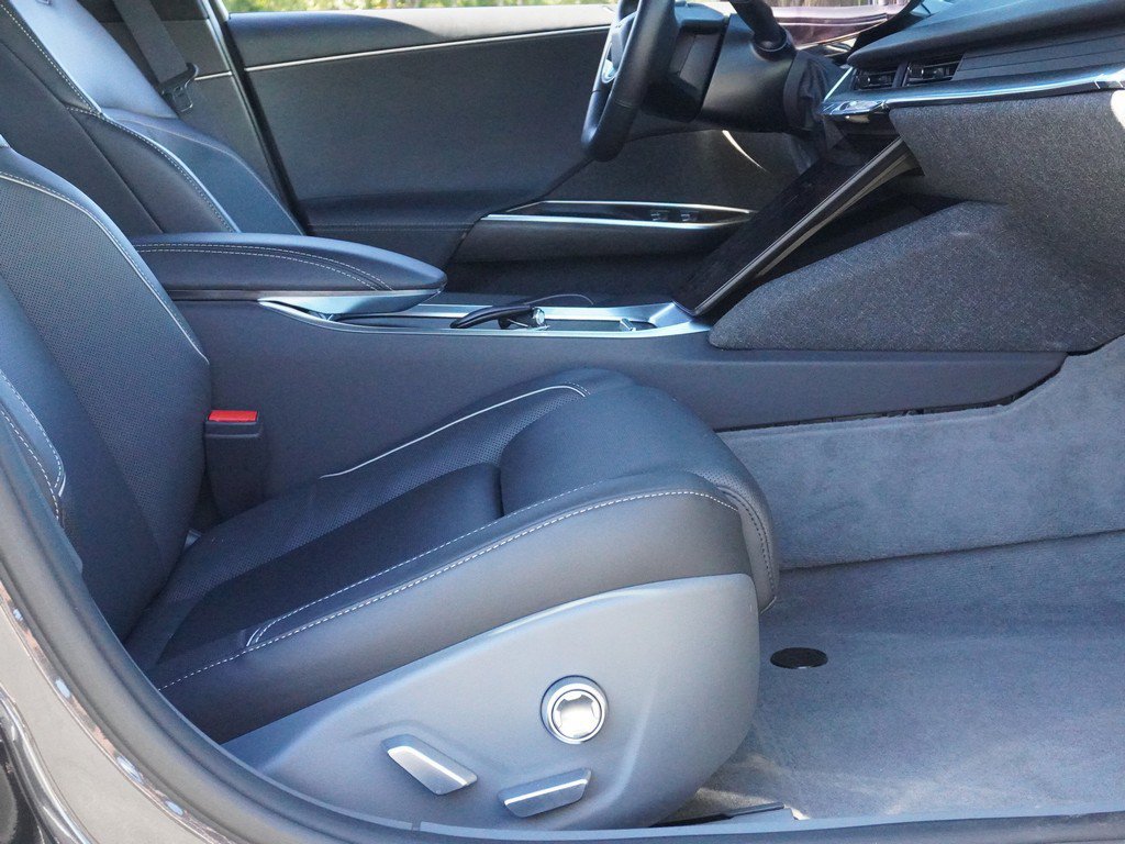 Used 2024 Lucid Air Touring AWD/4WD image 25