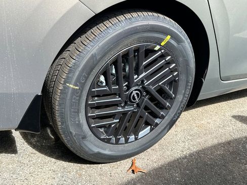 Used 2026 Nissan Sentra SV w/ Floor Mat Package image 5