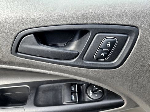 Used 2022 Ford Transit Connect XL image 13