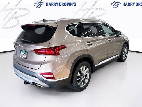 Used 2019 Hyundai Santa Fe Limited image 10