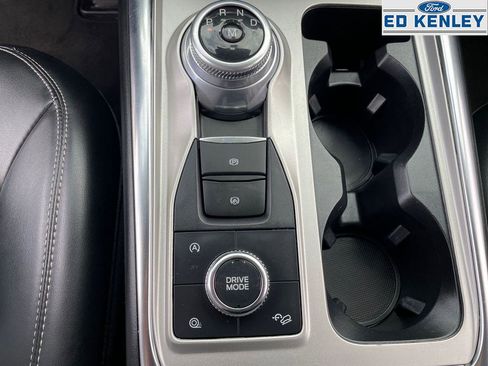Used 2021 Ford Explorer XLT w/ Equipment Group 202A image 13