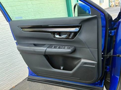 Used 2024 Honda CR-V EX-L image 17