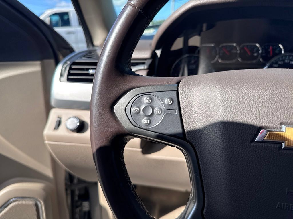 Used 2019 Chevrolet Tahoe LT AWD/4WD image 16