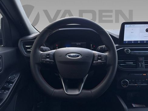 Used 2025 Ford Escape ST-Line FWD image 9