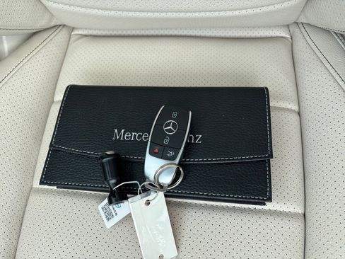 Used 2021 Mercedes-Benz GLS 450 4MATIC image 38