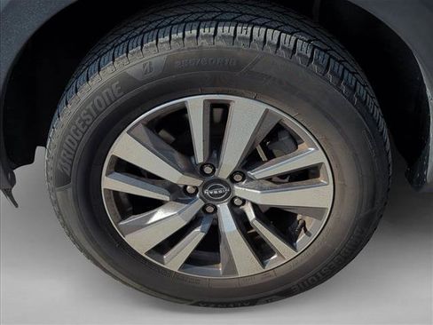 Used 2023 Nissan Pathfinder SL AWD/4WD image 6
