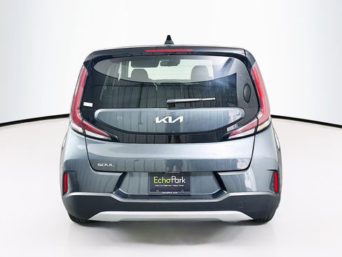 Used 2025 Kia Soul LX w/ LX Technology Package FWD image 7