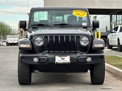 Certified 2022 Jeep Gladiator Willys image 13