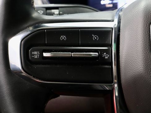 Used 2023 GMC Canyon Denali image 27