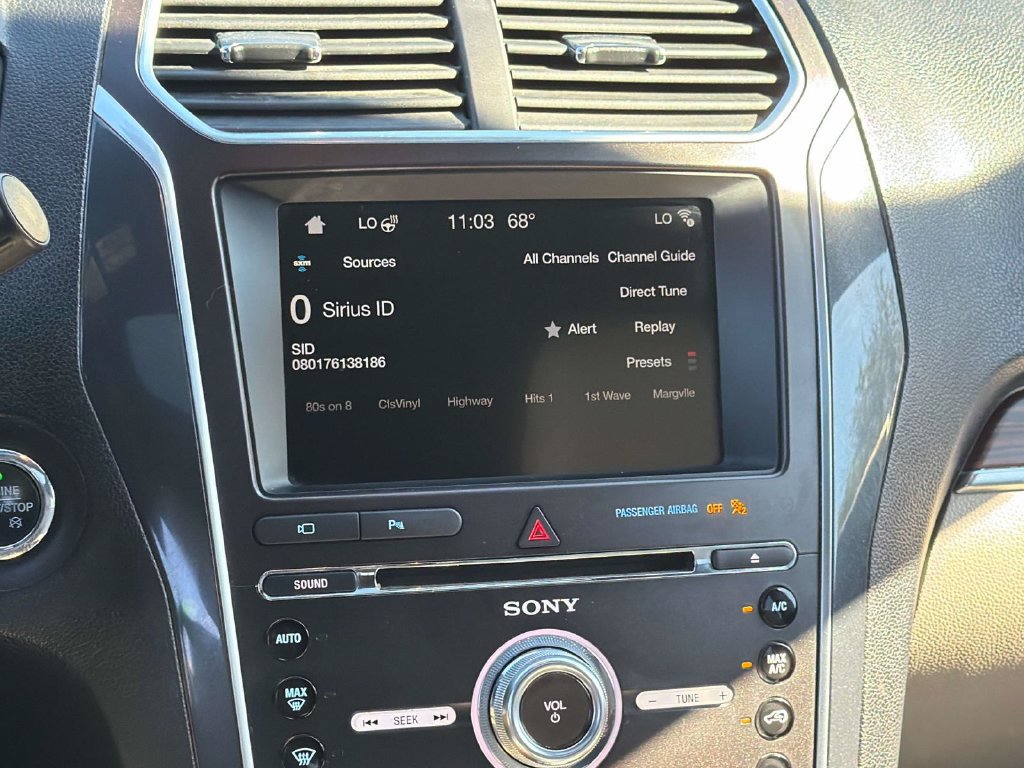 Used 2018 Ford Explorer Limited AWD/4WD image 13