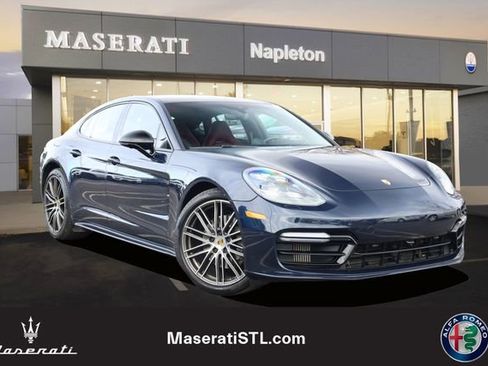Used 2018 Porsche Panamera 4S image 1