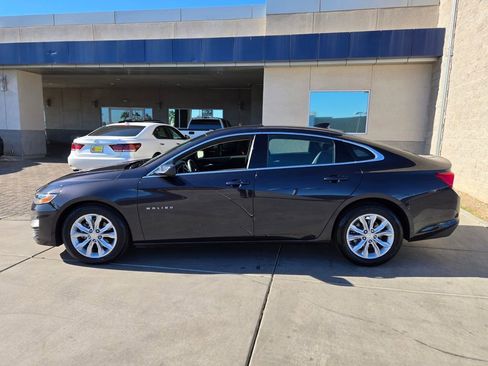 Used 2023 Chevrolet Malibu LT image 3