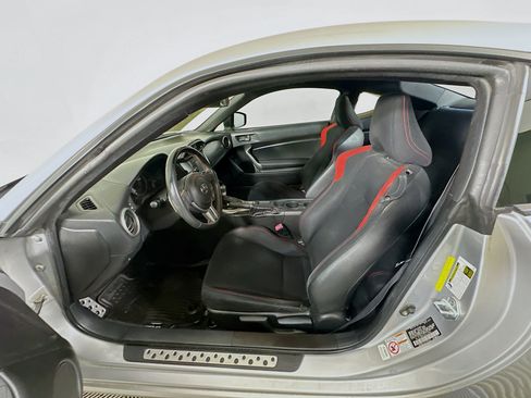 Used 2013 Scion FR-S RWD image 13