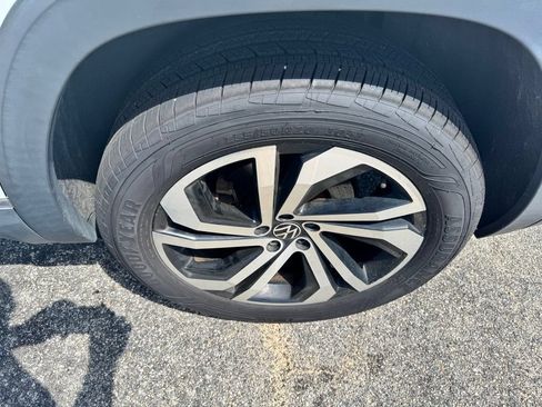 Used 2021 Volkswagen Atlas SEL Premium AWD/4WD image 25