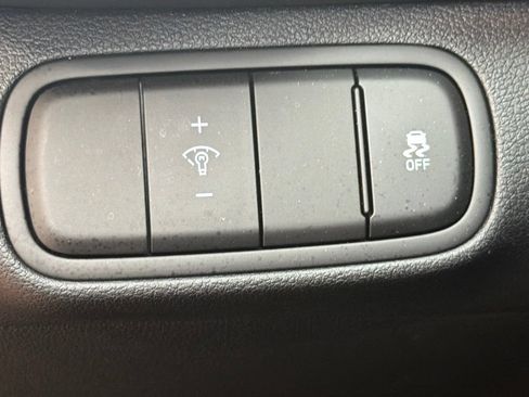 Certified 2026 Hyundai Venue SEL FWD image 22