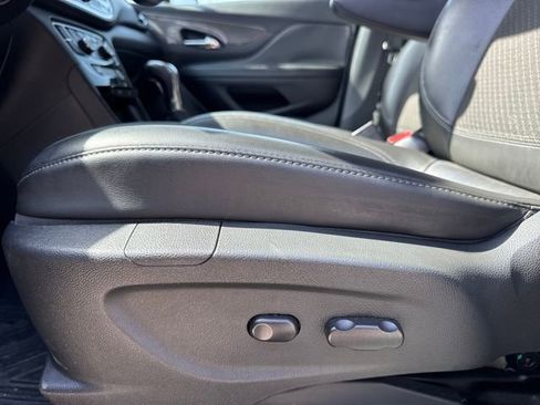 Used 2018 Buick Encore Preferred image 14