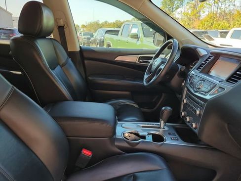 Used 2017 Nissan Pathfinder SL w/ SL Tech Package image 34