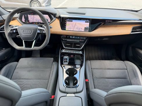 Certified 2023 Audi e-tron GT Prestige w/ Prestige Package AWD/4WD image 2